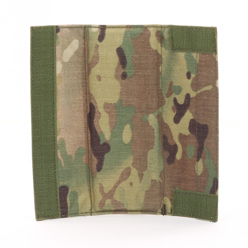 Plate carrier universal shoulder pad in multicam