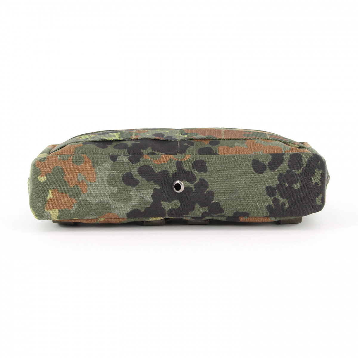 Horizontal multi-purpose pouch in camouflage